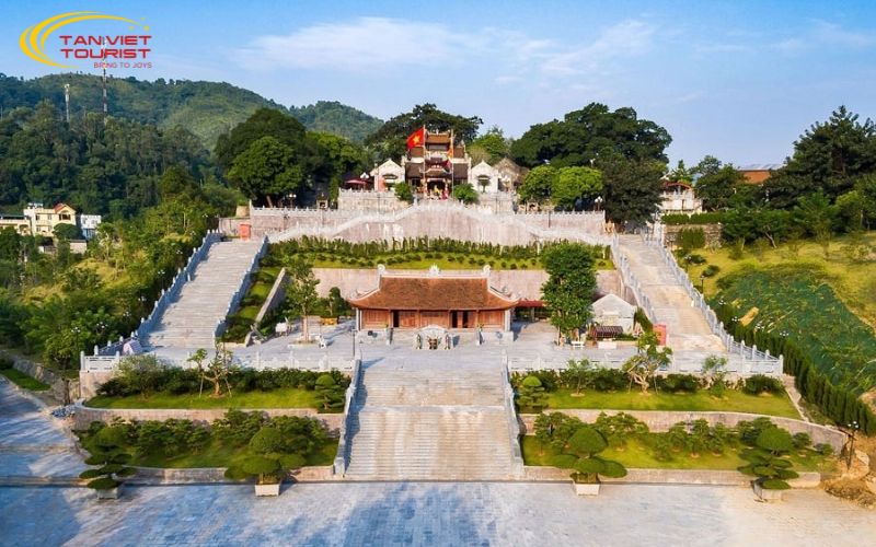 Mong-cai- bien-tra-co-mui-sa-vi-dong-hung-trung-quoc-den-cua-ong (3) Móng Cái - Biển Trà Cổ - Mũi Sa Vĩ - Đông Hưng (Trung Quốc) - Đền Cửa Ông