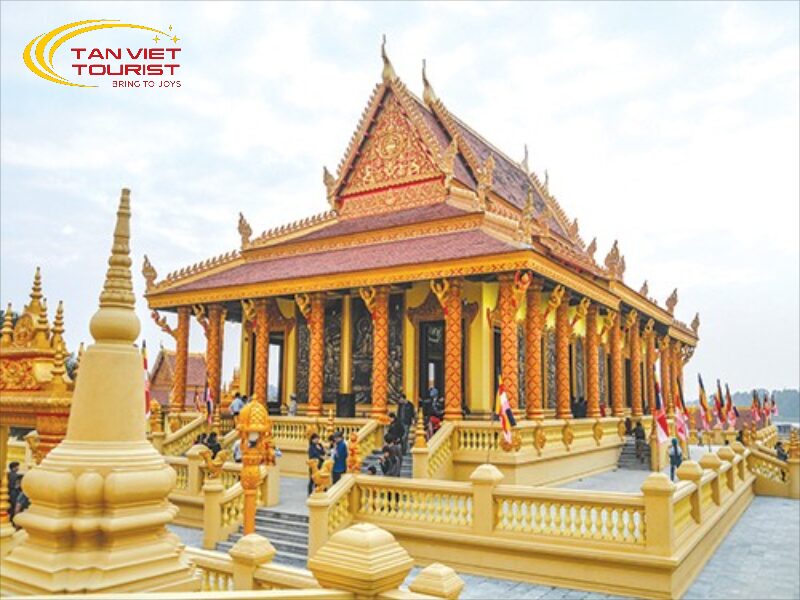 bao-tang-lich-su-quan-su-viet-nam-lang-van-hoa-cac-dan-toc-viet-nam (1) Bảo tàng lịch sử quân sự Việt Nam - Làng văn hóa các dân tộc Việt Nam